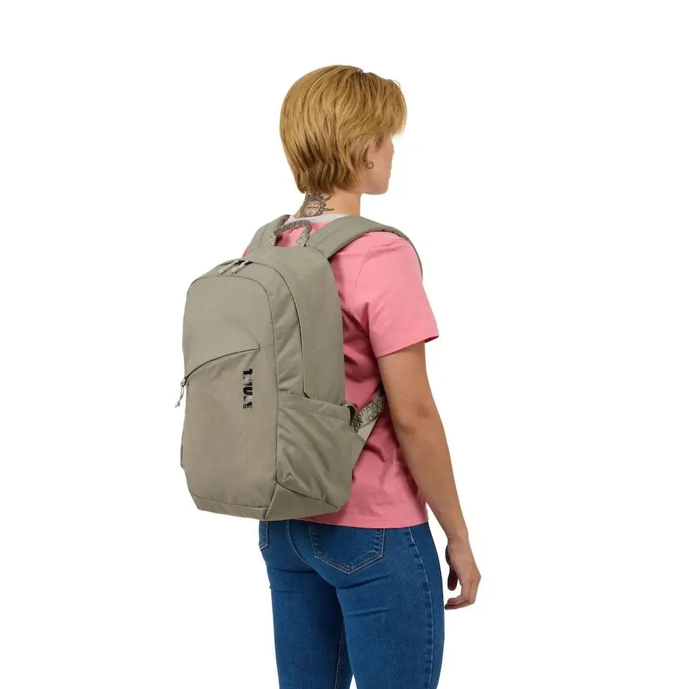 Mochila_Thule_Notus_20L_Gris_Imagen_posicion_8_iShop_Ecuador