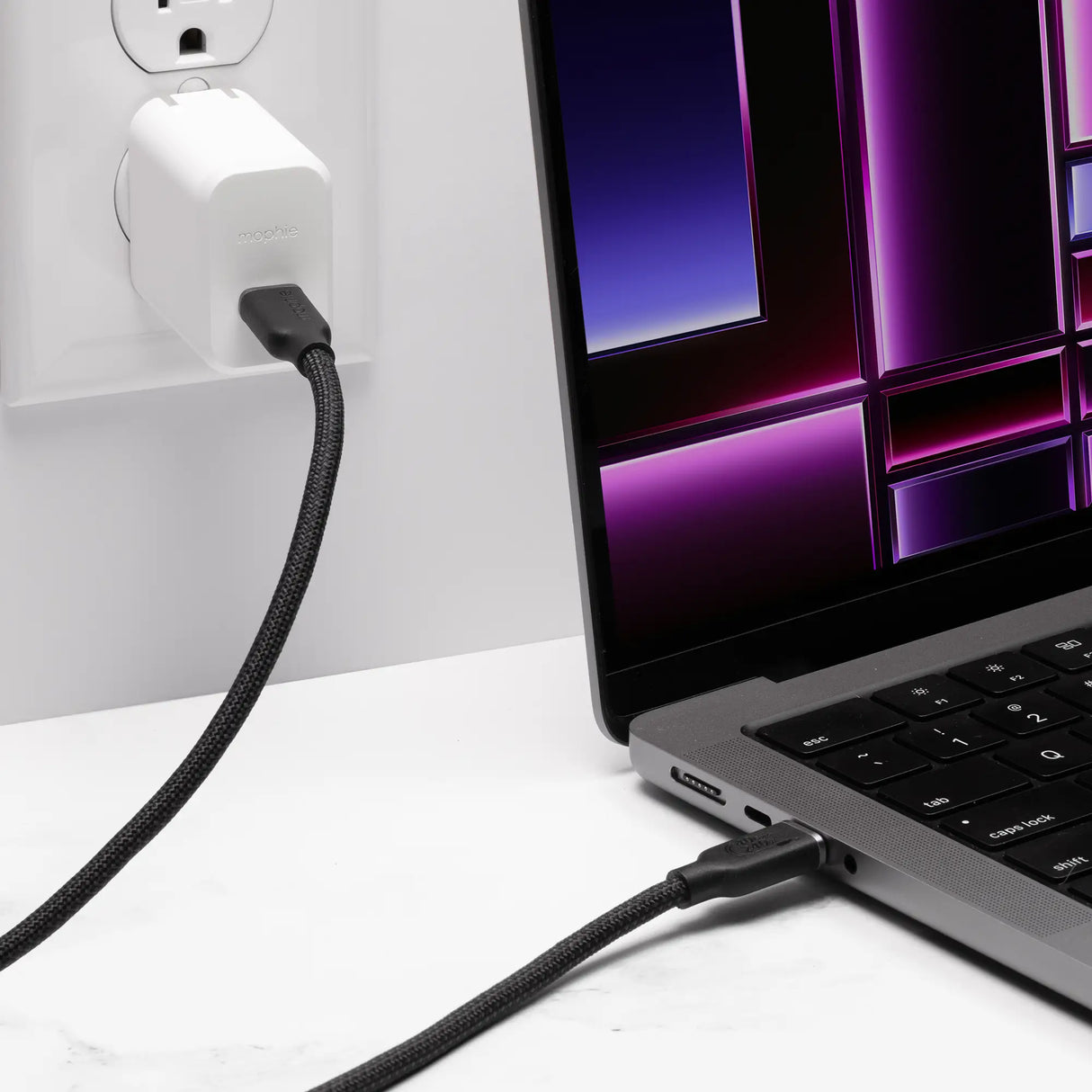 Cargador de Pared Mophie USB-C 30W - Blanco