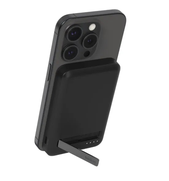 Bateria Inalambrica Belkin  5000 mAh con MagSage+ Soporte - Negro