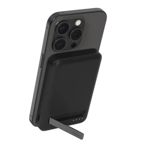 Bateria Inalambrica Belkin  5000 mAh con MagSage+ Soporte - Negro