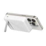 Bateria_Externa_Qi2_10000_mAh_15W_stand_Blanco_Imagen_posicion_5_iShop_Ecuador